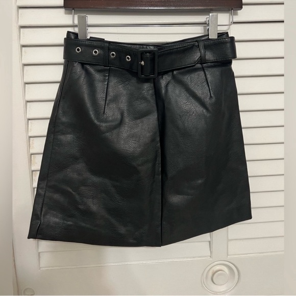 H&M leather skirt NWT - Picture 2 of 7